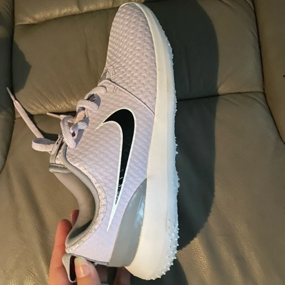 Nike Womens Roshe G Golf Shoes 2022 - Violet Frost size 6.5 CD6066-511